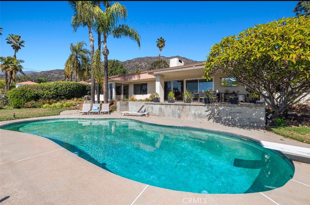 2232 Golden Meadow Drive