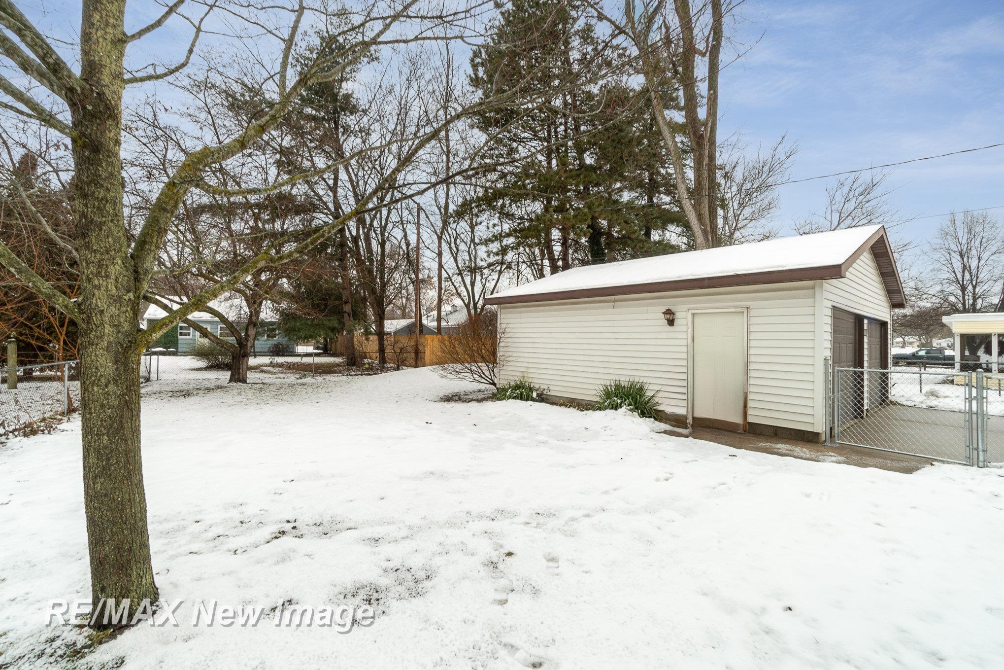 1317 E Saint Andrews Road