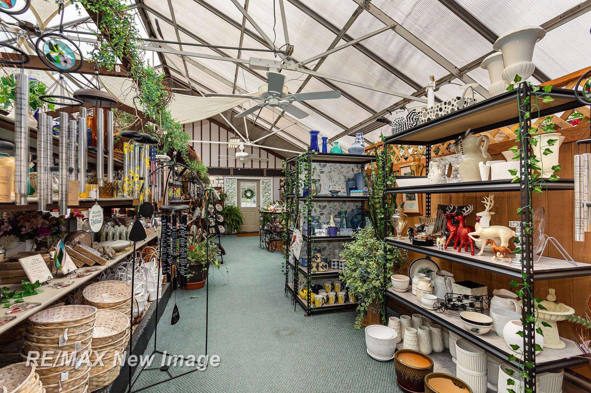 1605 Bookness Street