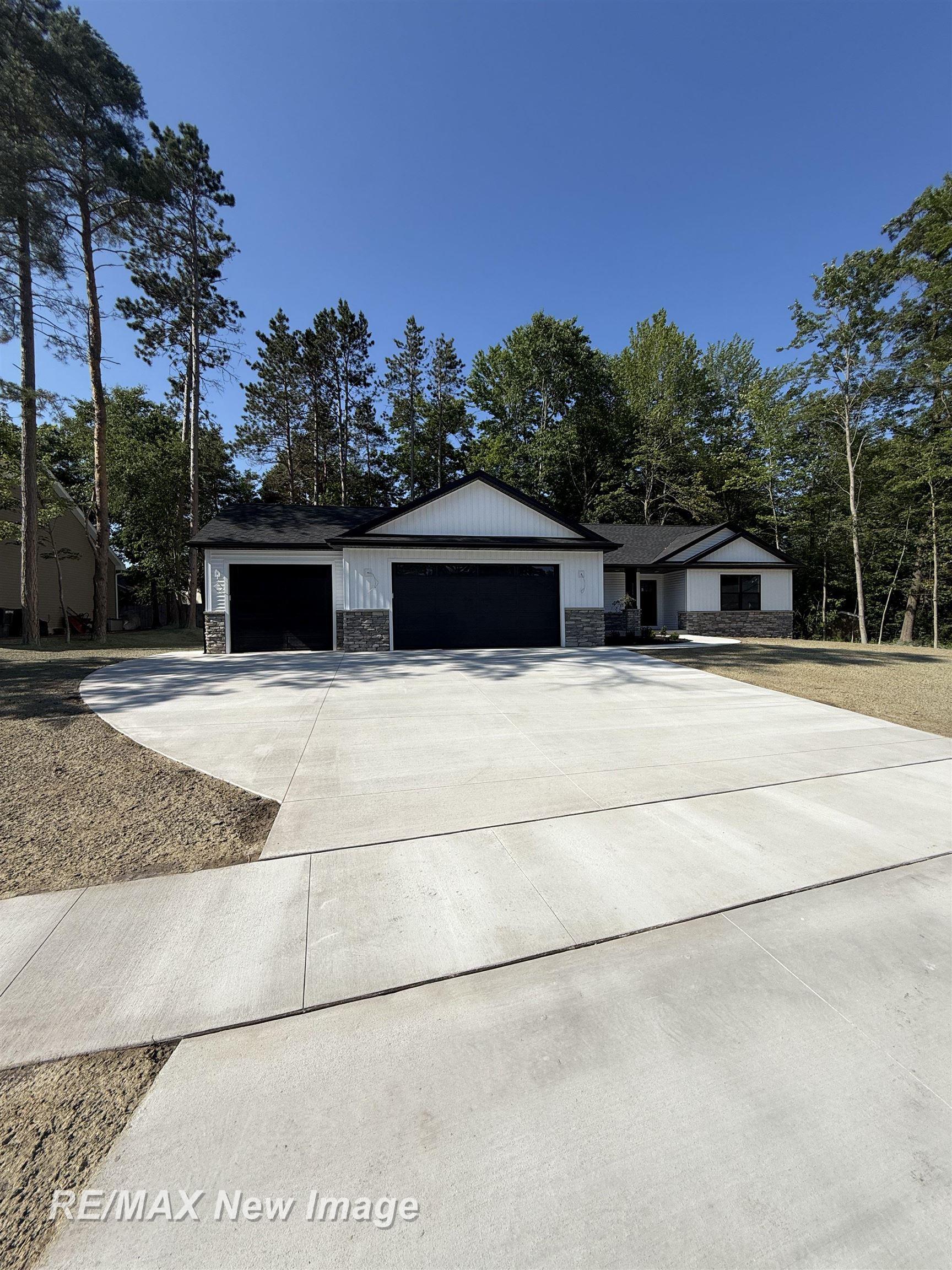 3706 Bobcat Court