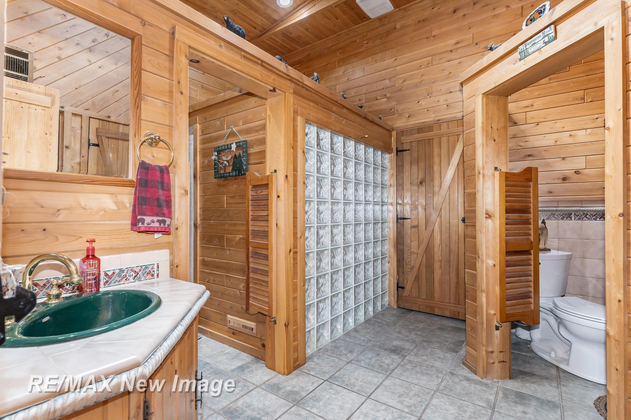 859 E Gordonville Road