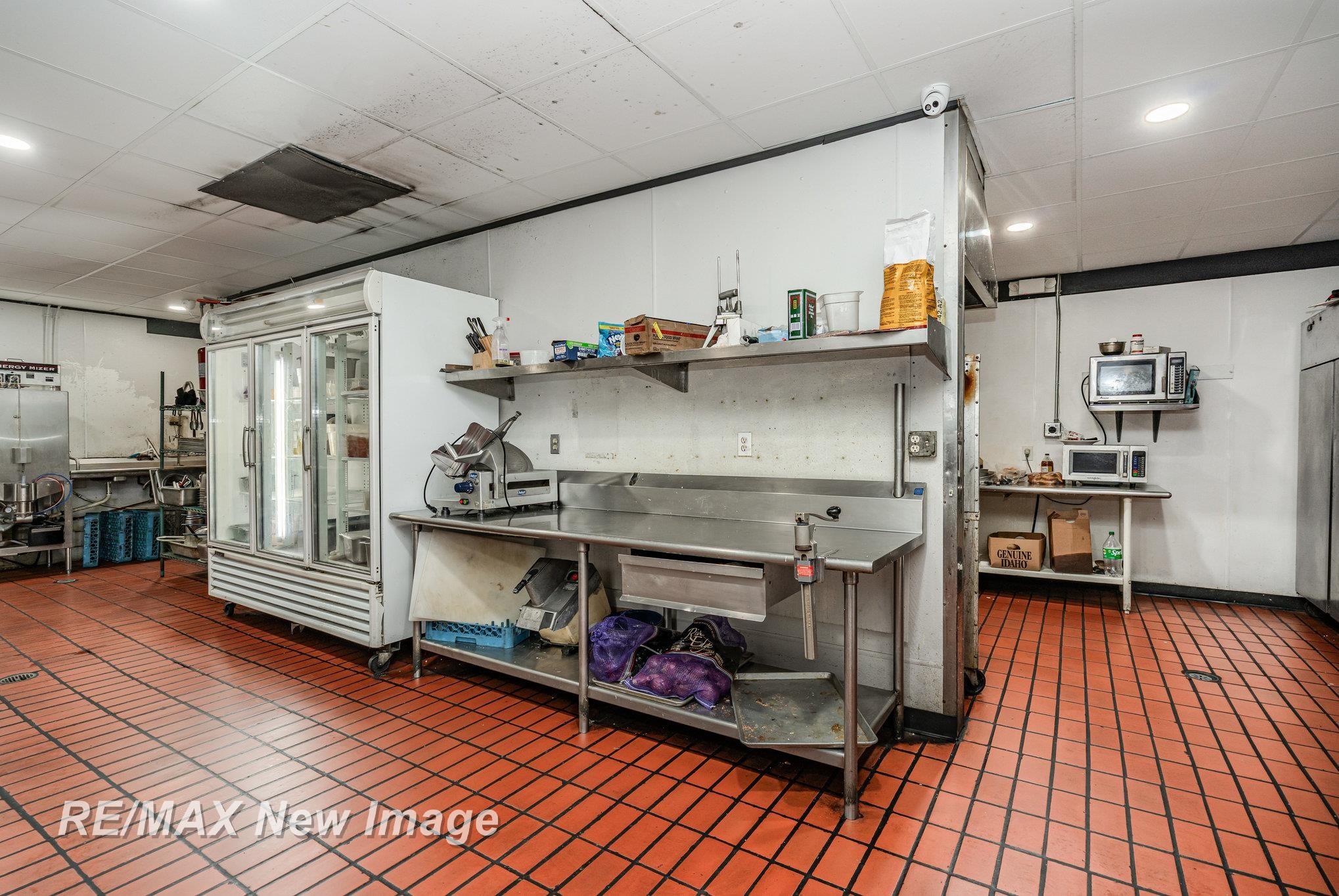 1716 W Wackerly Street