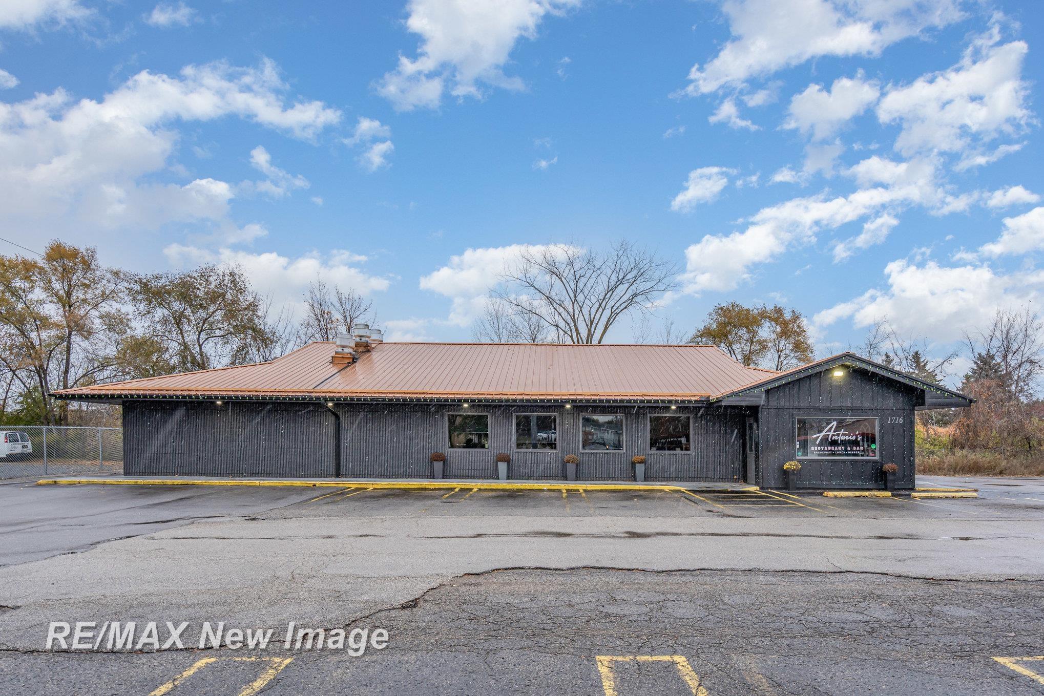 1716 W Wackerly Street