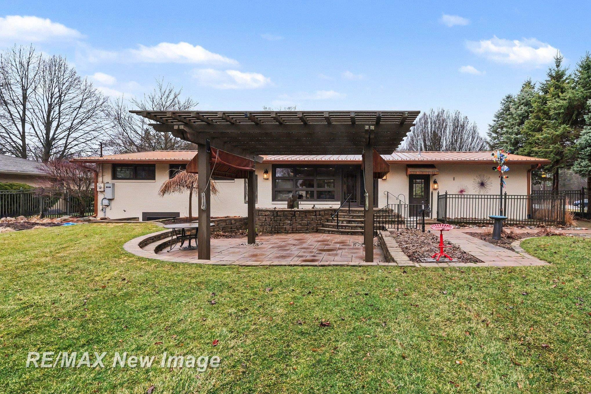 314 W Saint Andrews Road