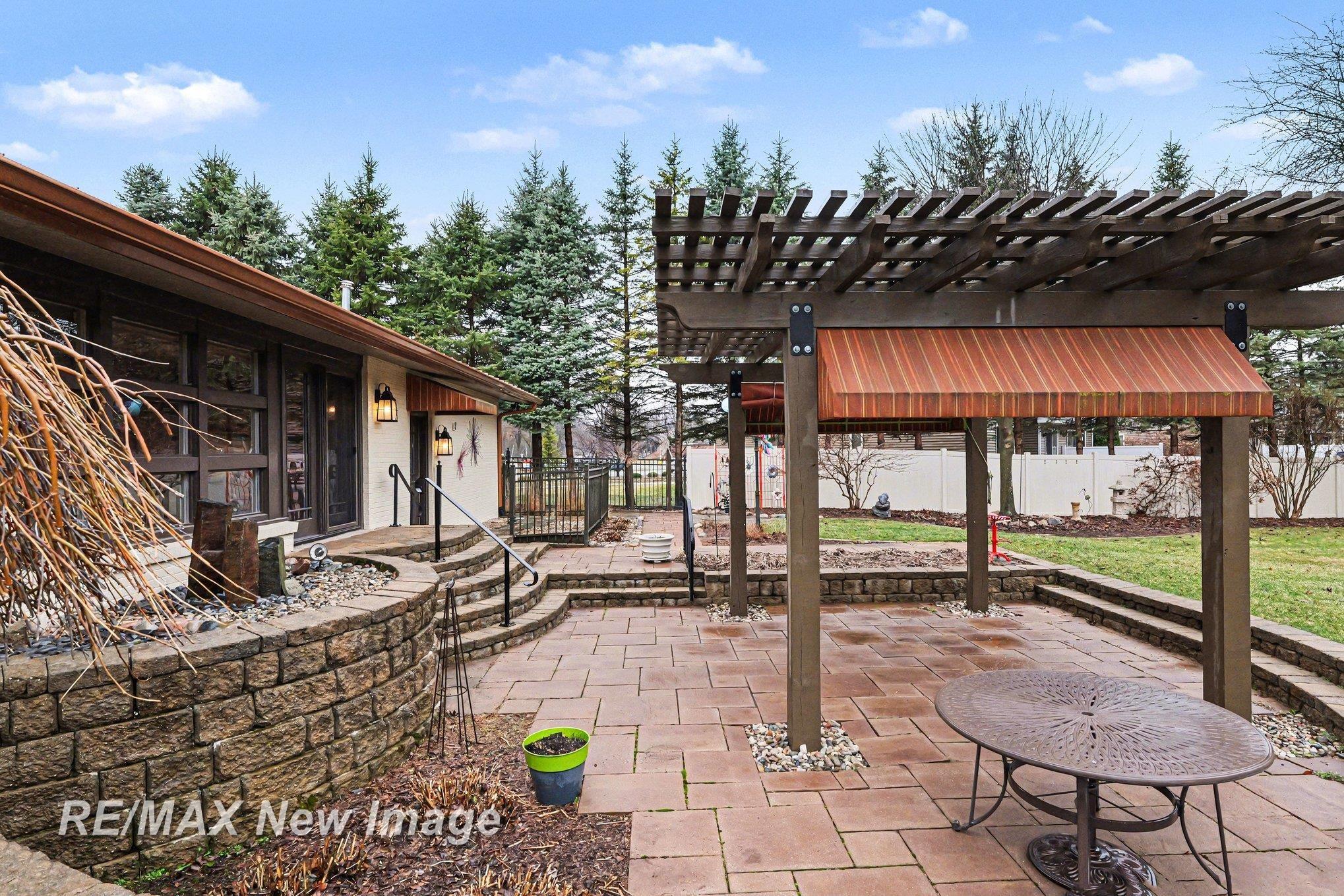 314 W Saint Andrews Road