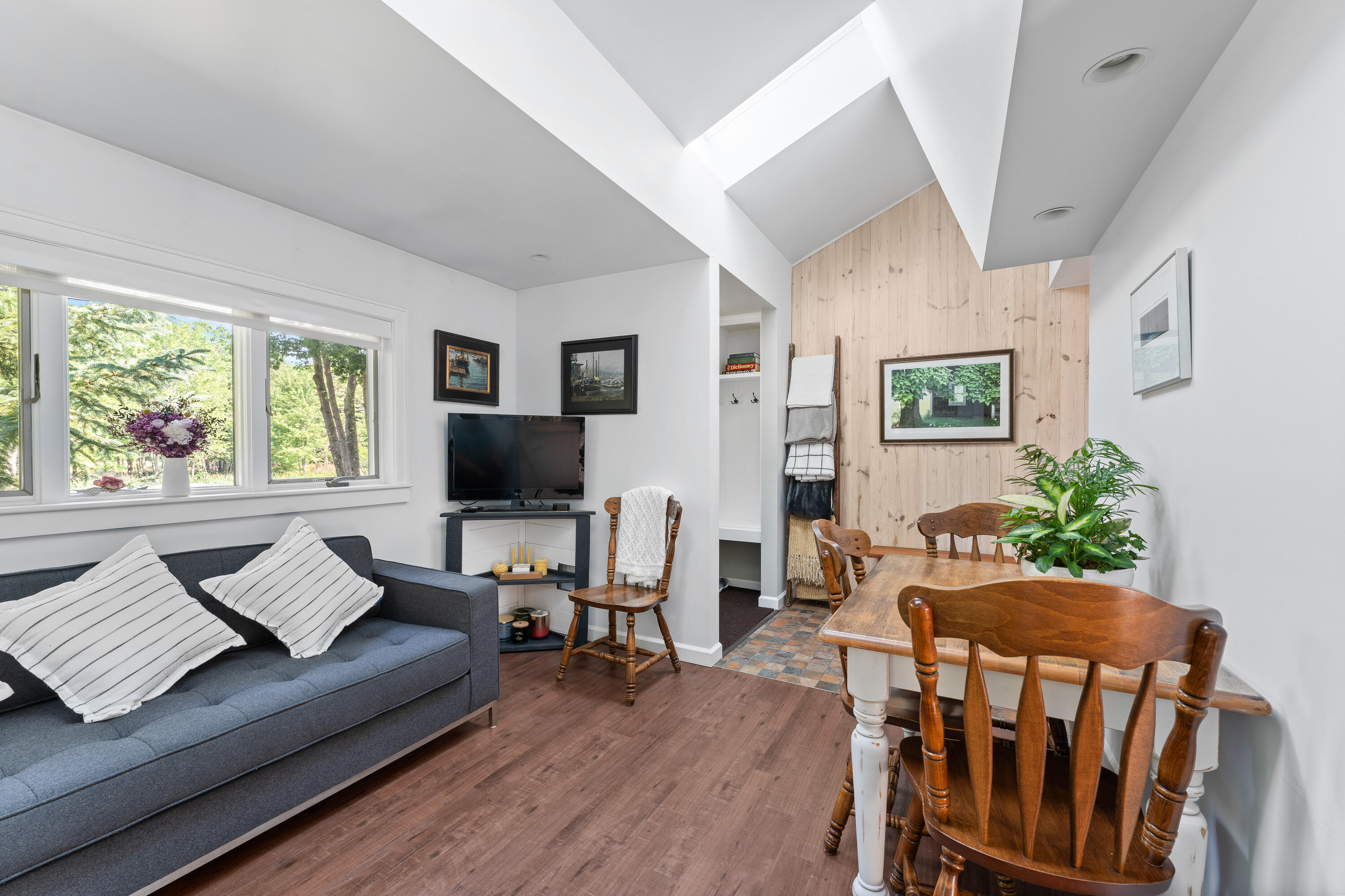 85 Beachwood Avenue