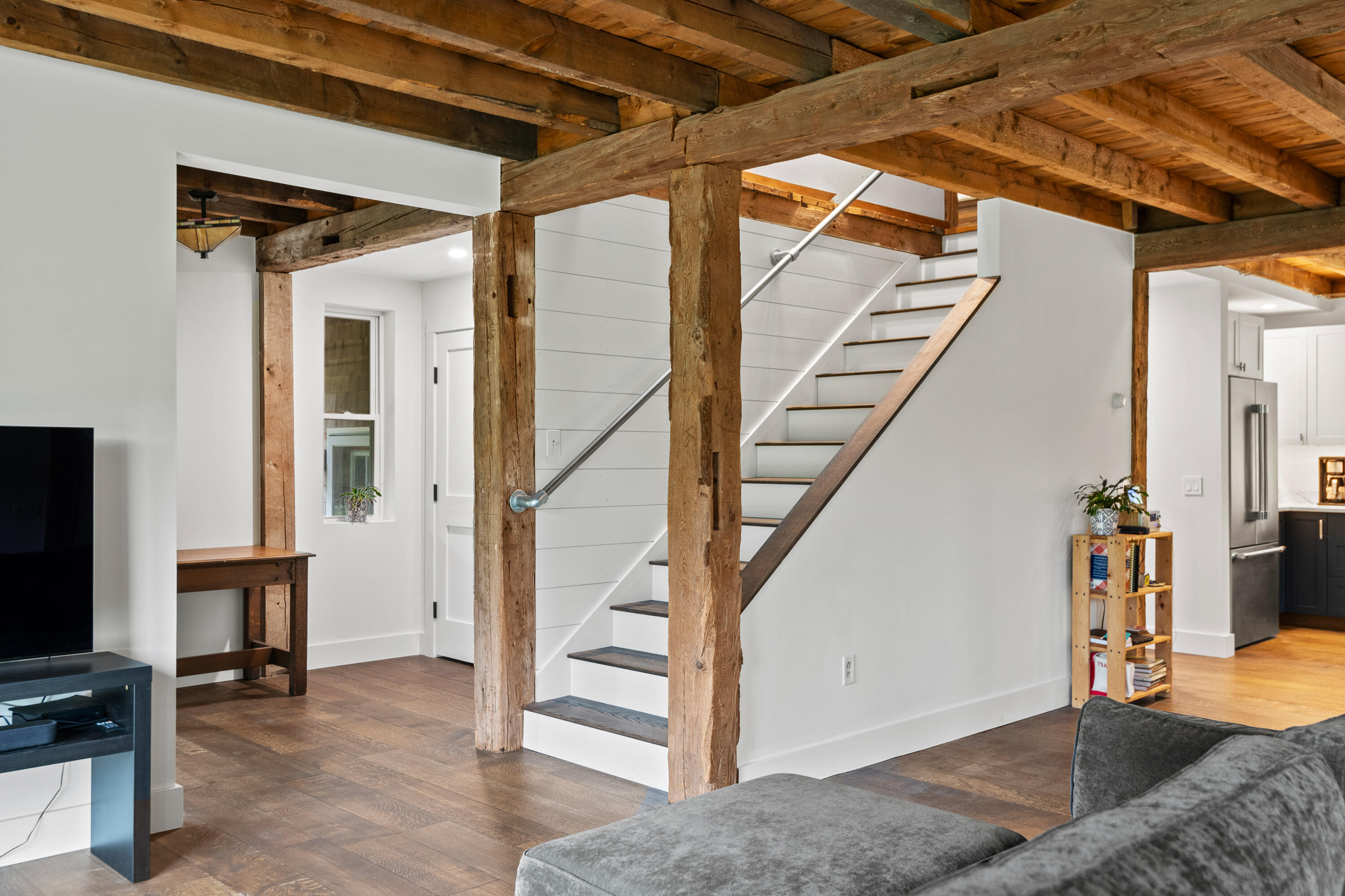 6 Bluebird Way