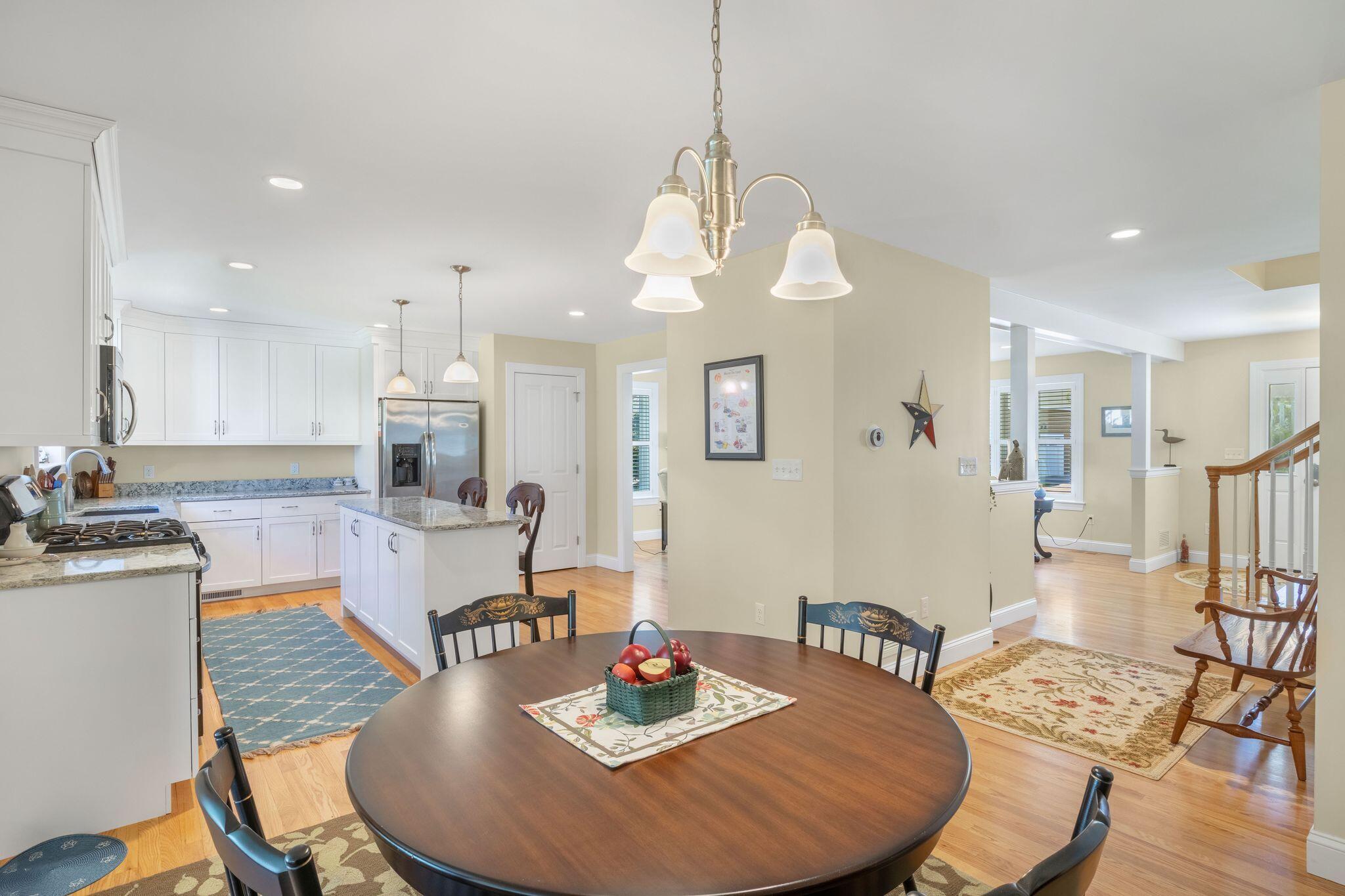 10 Lexington Drive 9