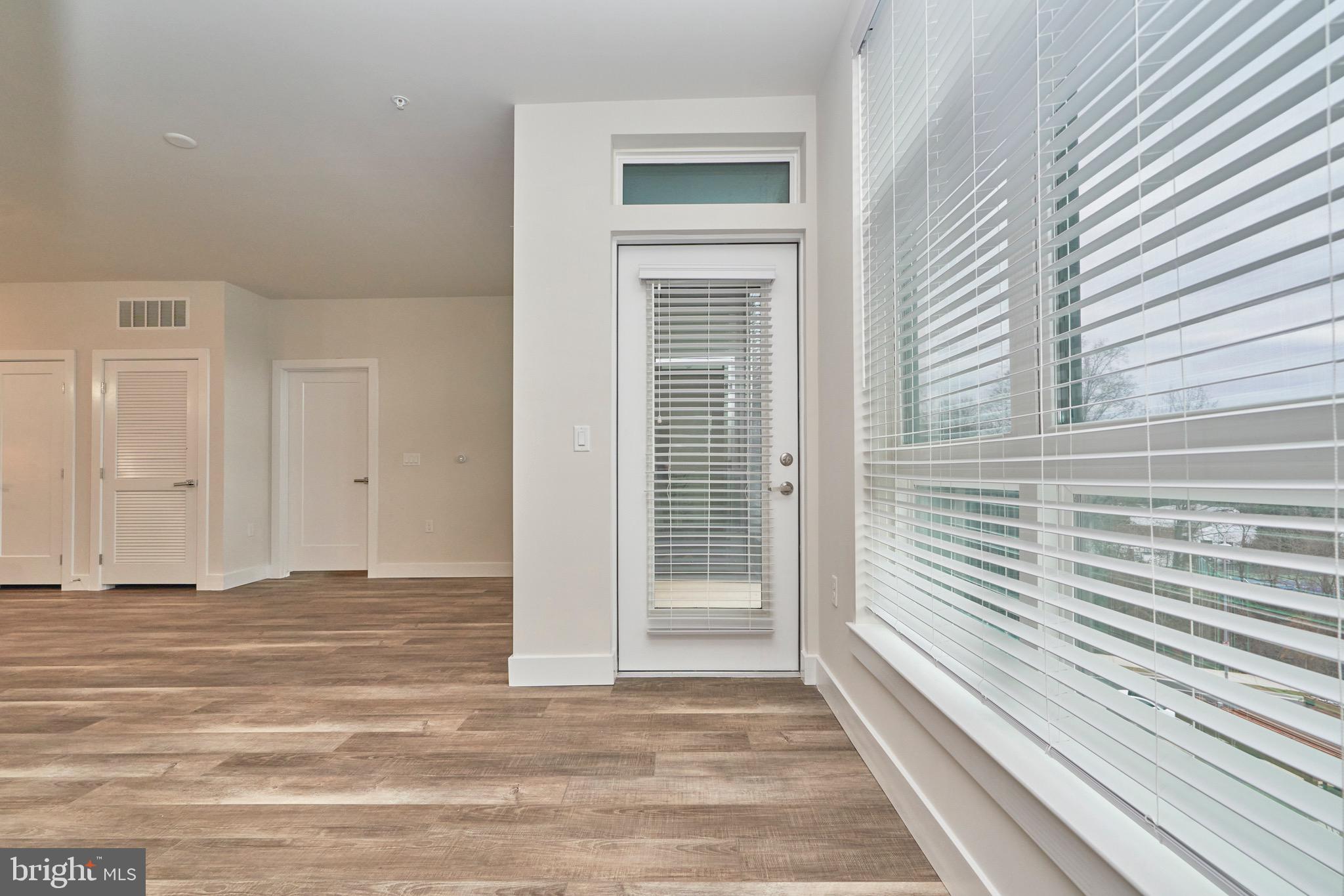 1761 Old Meadow Rd Unit: 307