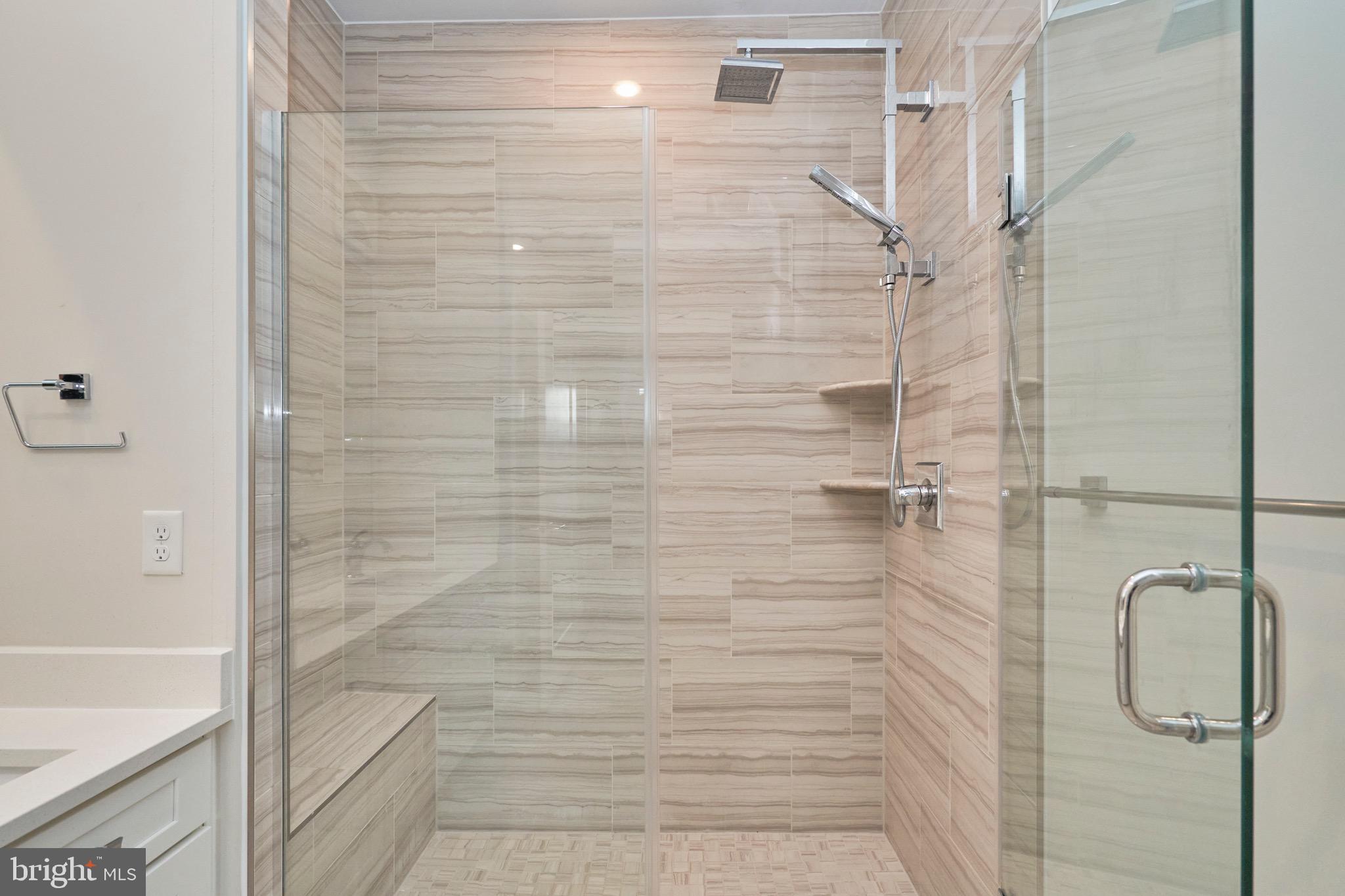 1761 Old Meadow Rd Unit: 307