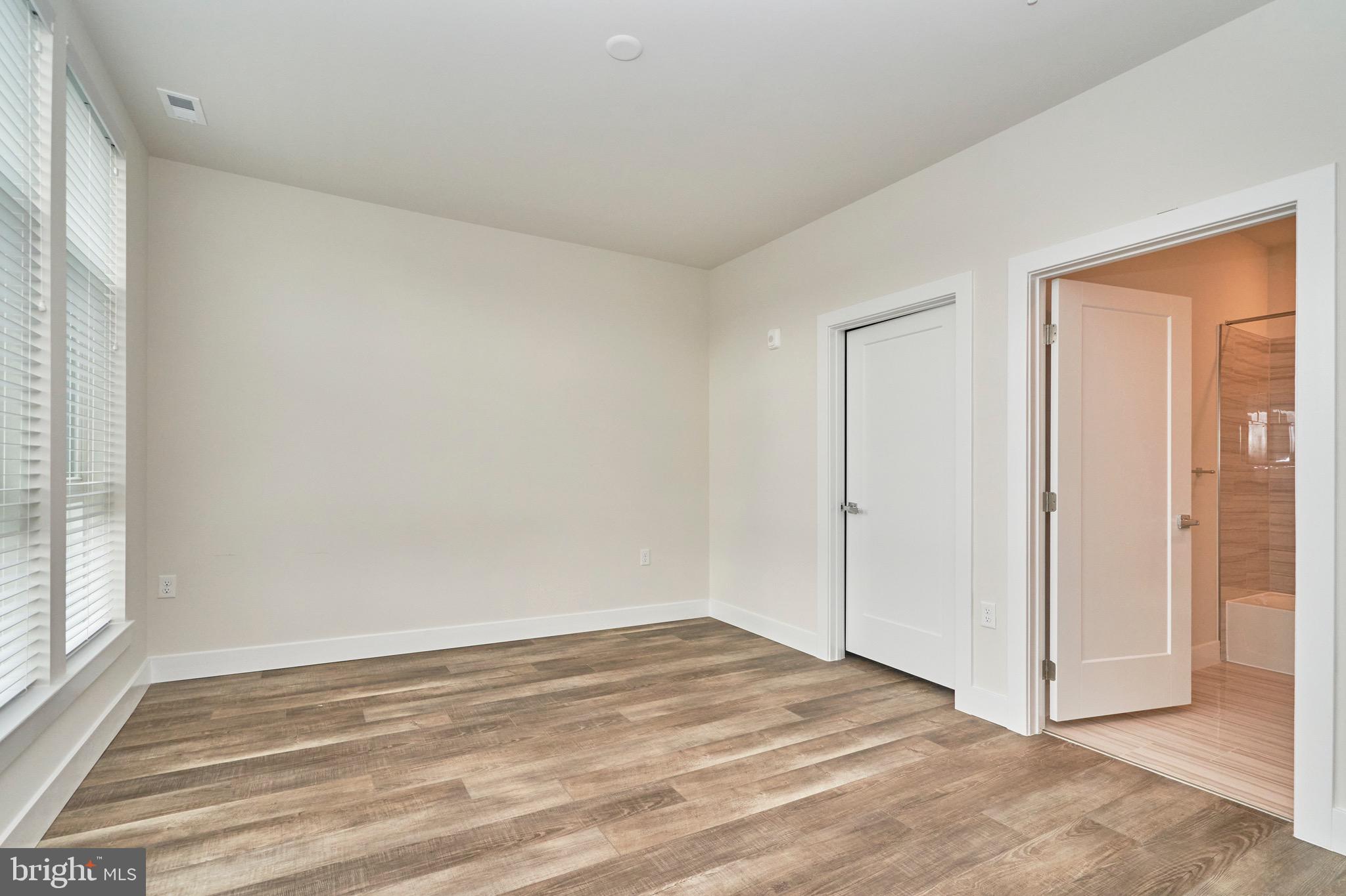 1761 Old Meadow Rd Unit: 307