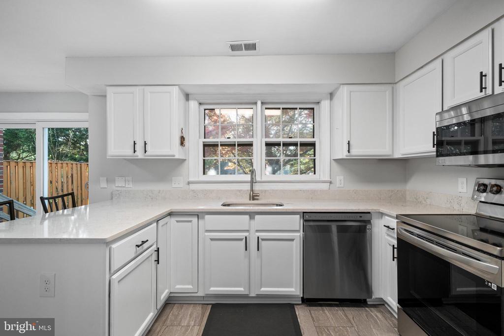 6062 Estates Dr