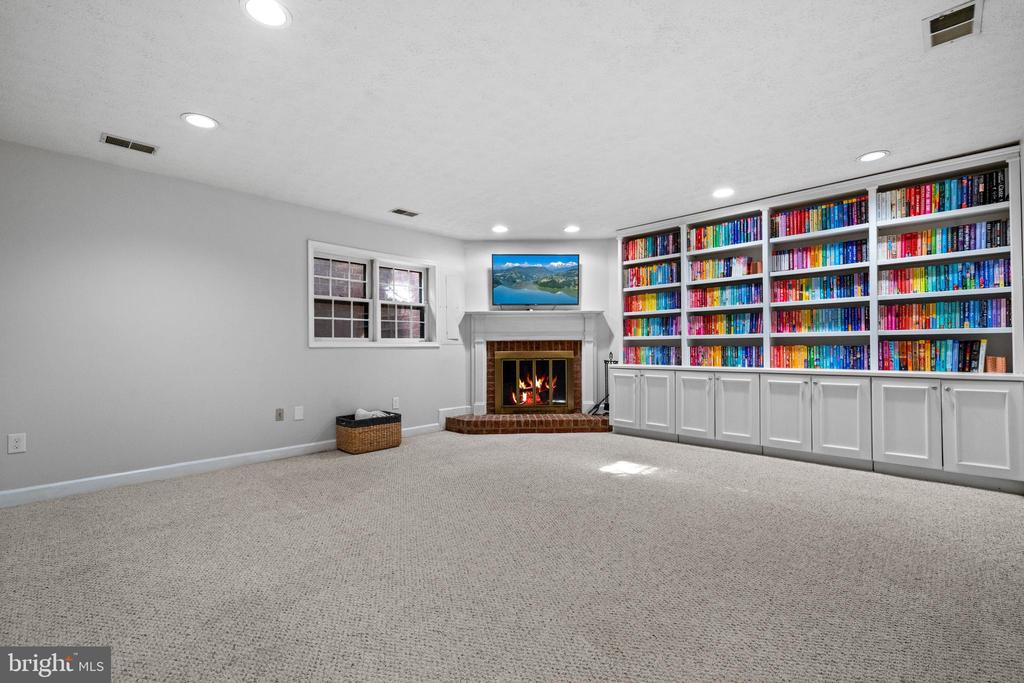 6062 Estates Dr