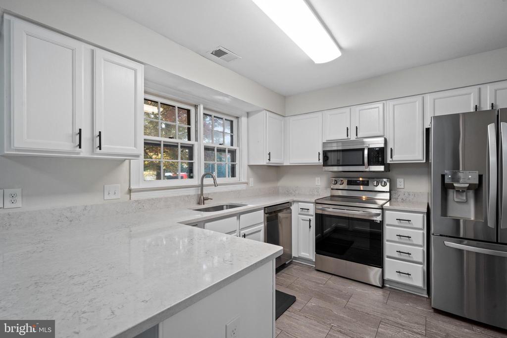 6062 Estates Dr