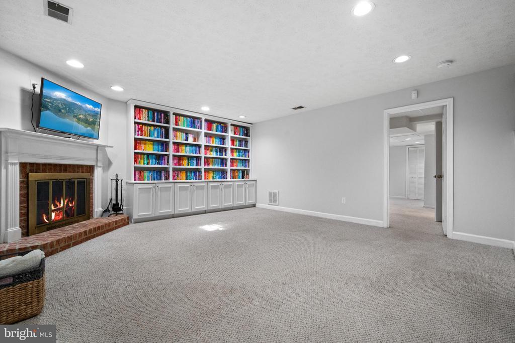 6062 Estates Dr