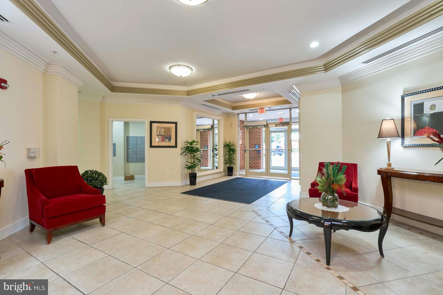 4490 MARKET COMMONS DR #501