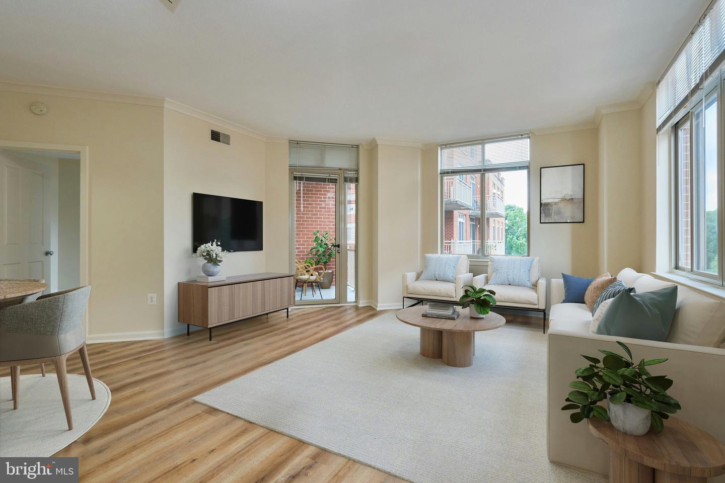 4490 MARKET COMMONS DR #501