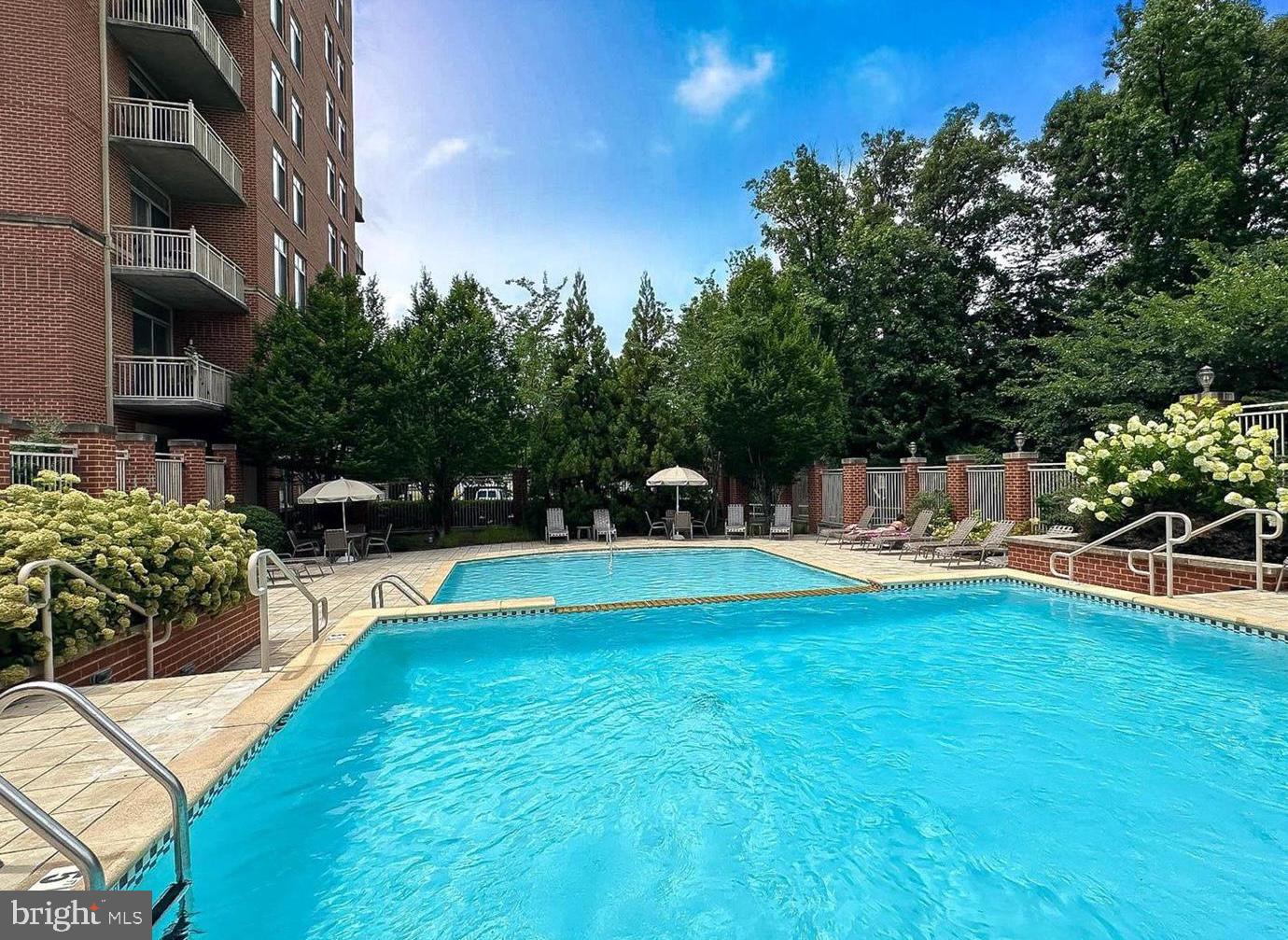 4490 MARKET COMMONS DR #501