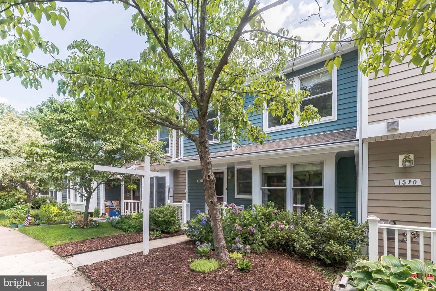 1518 POPLAR GROVE DR