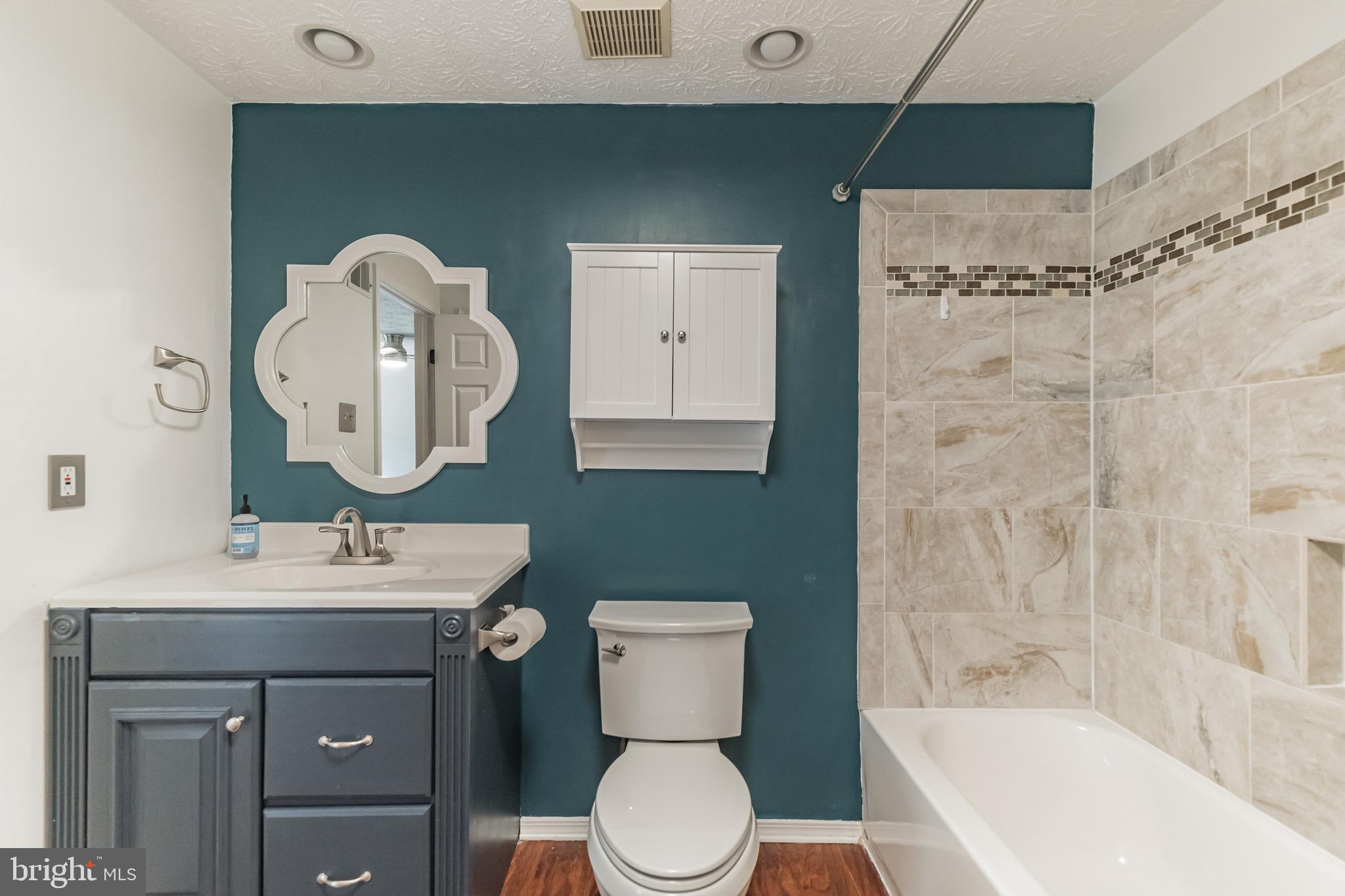 1518 POPLAR GROVE DR