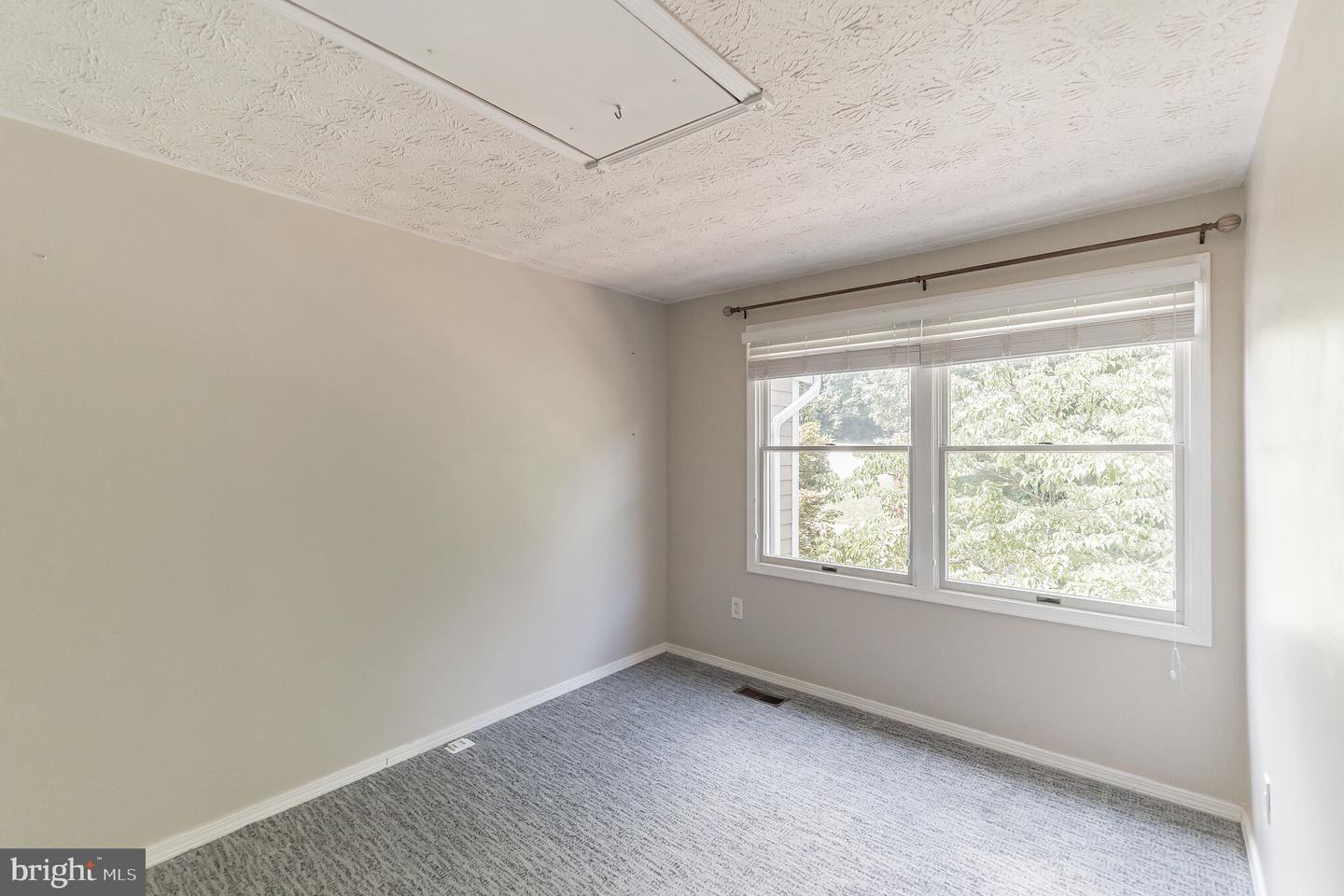 1518 POPLAR GROVE DR