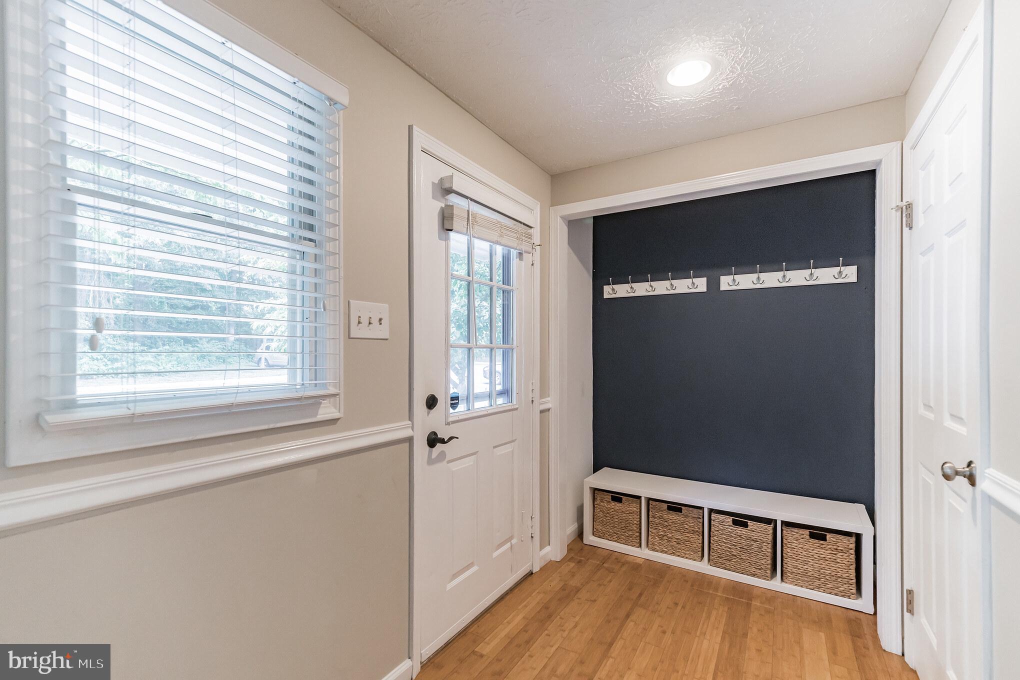 1518 POPLAR GROVE DR