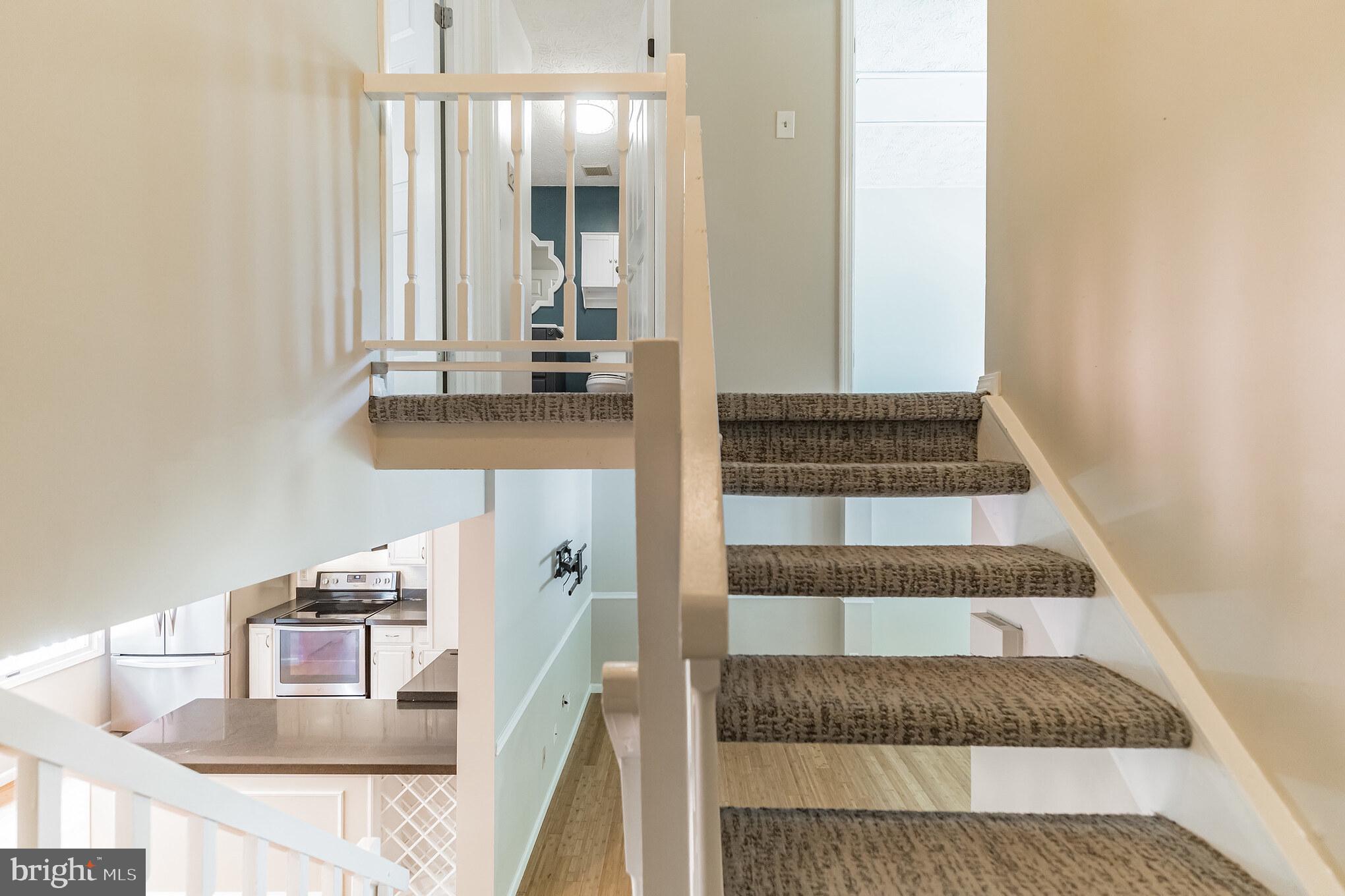 1518 POPLAR GROVE DR