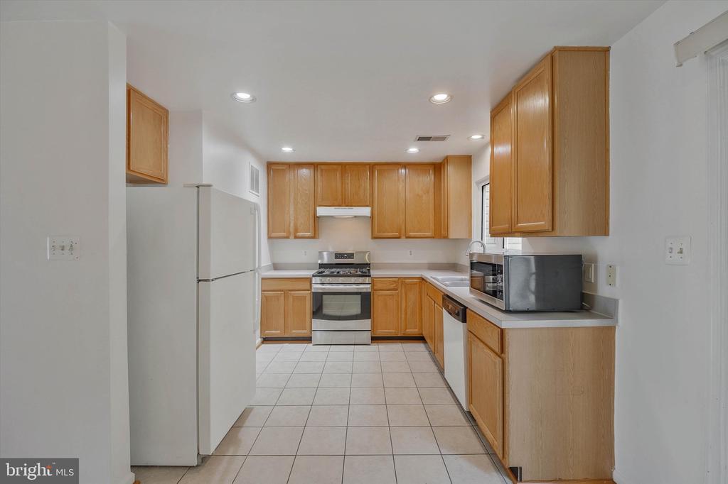 14844 EDMAN CIRCLE