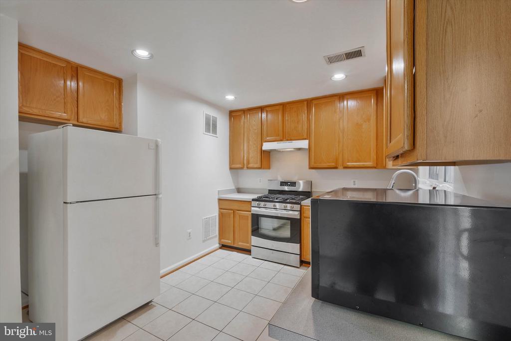 14844 EDMAN CIRCLE