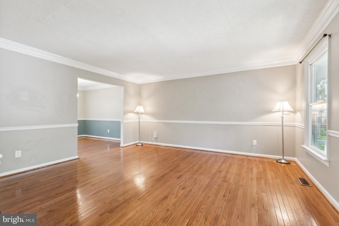 12320 Running Deer Rd