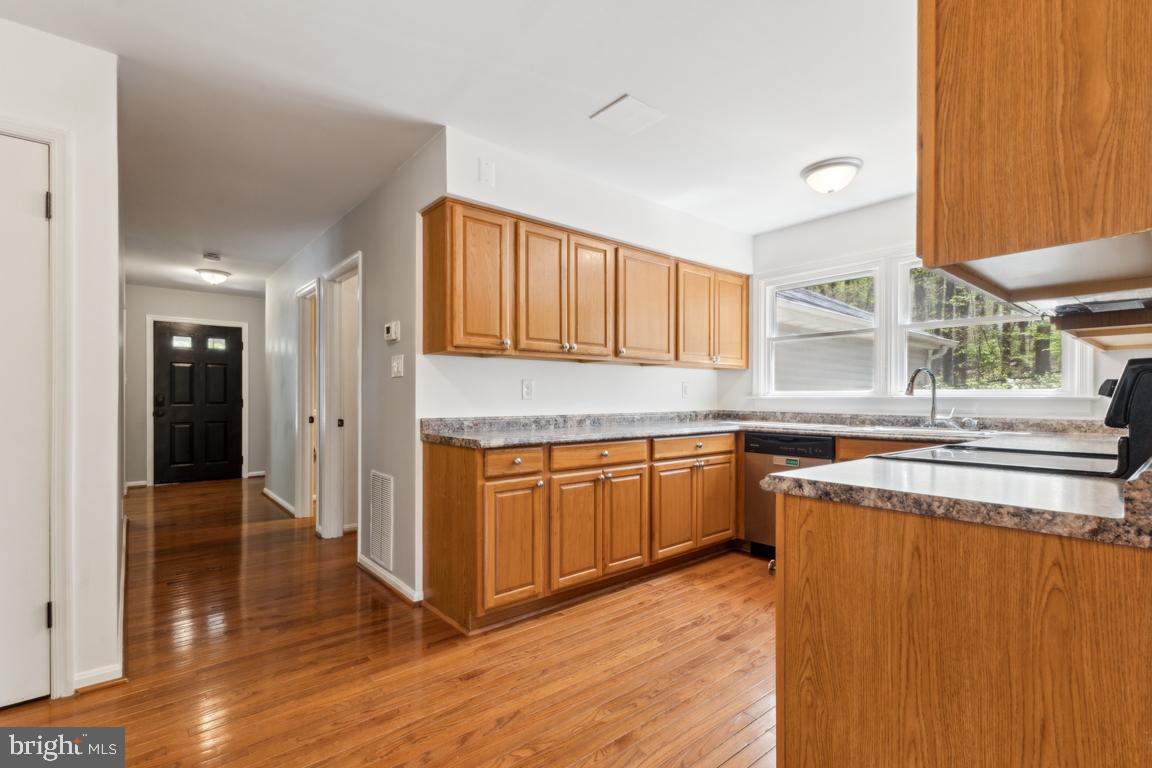 12320 Running Deer Rd