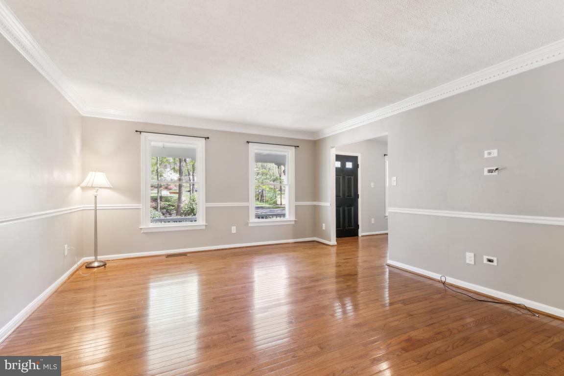 12320 Running Deer Rd