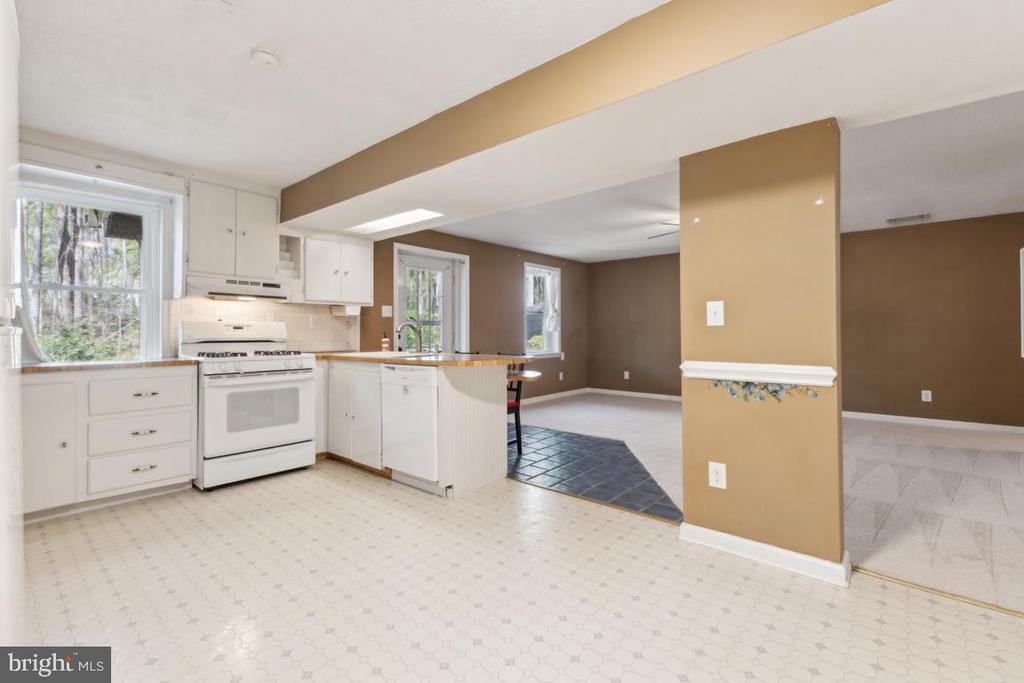 12320 Running Deer Rd