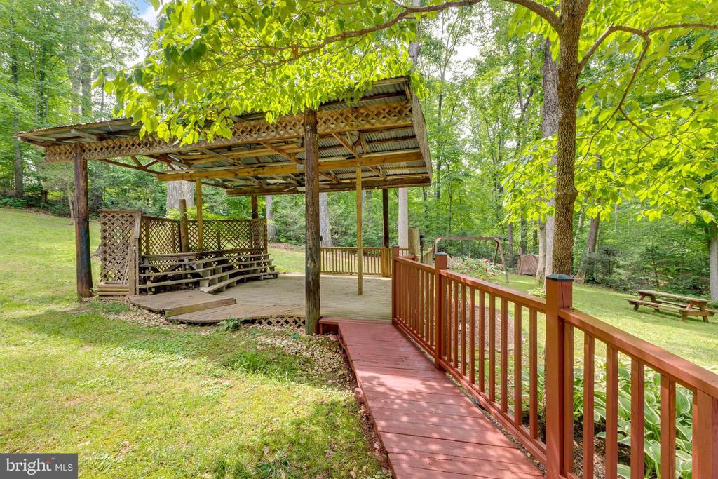 12320 Running Deer Rd