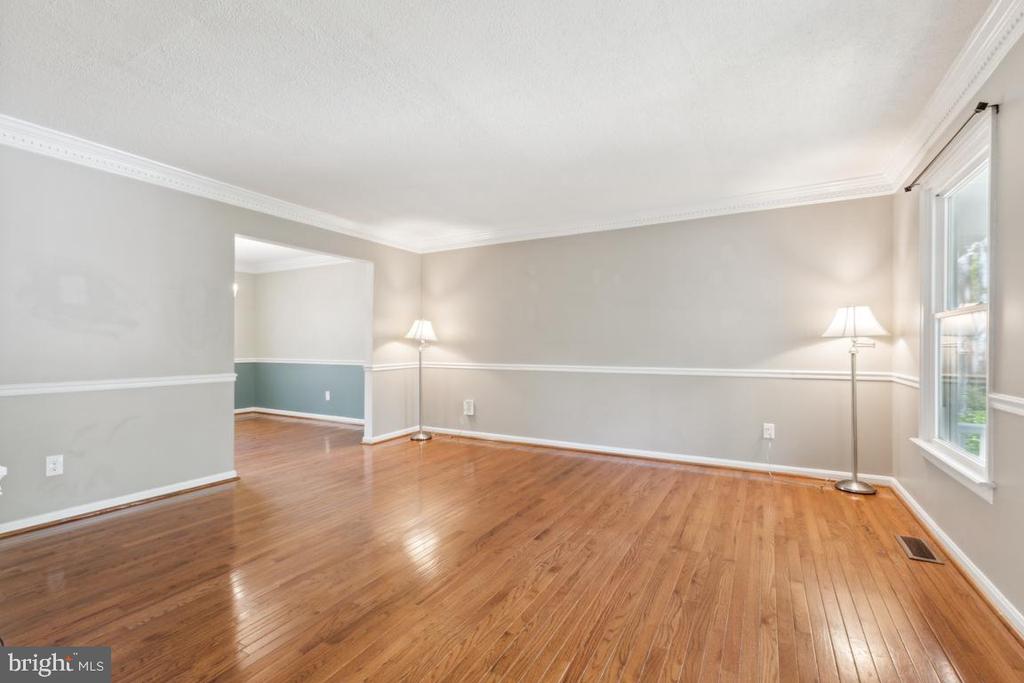 12320 Running Deer Rd