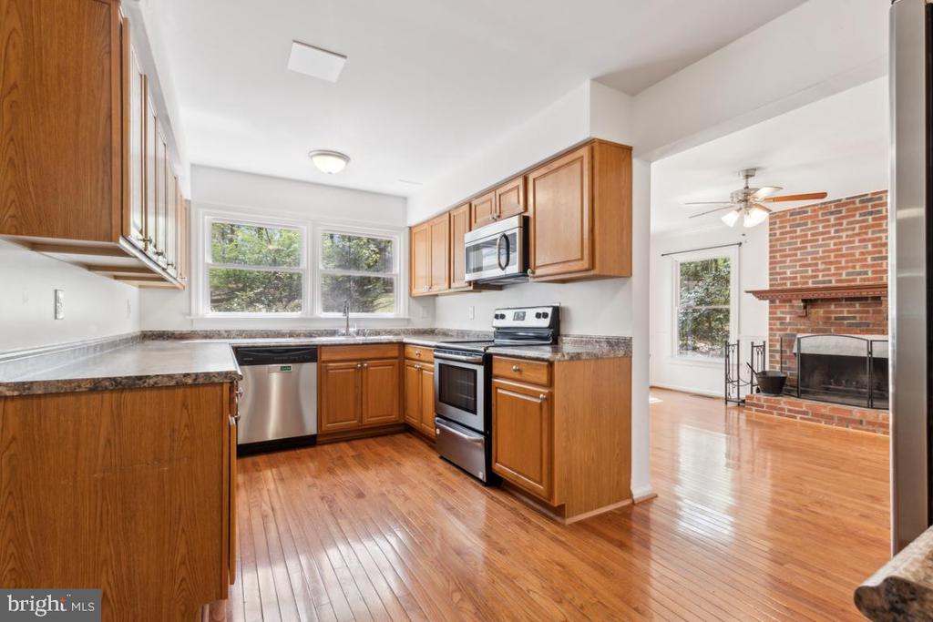 12320 Running Deer Rd