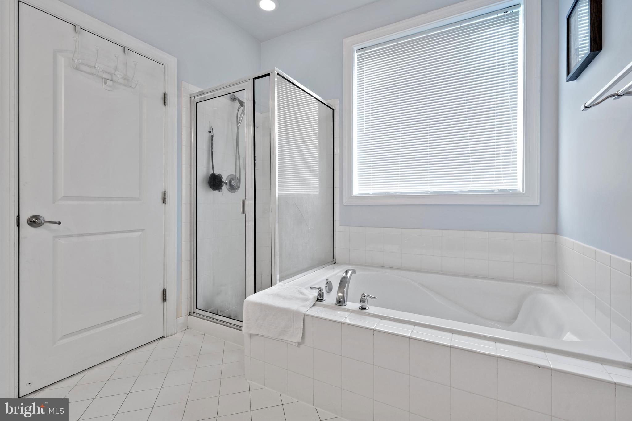 16016 Greymill Manor Dr