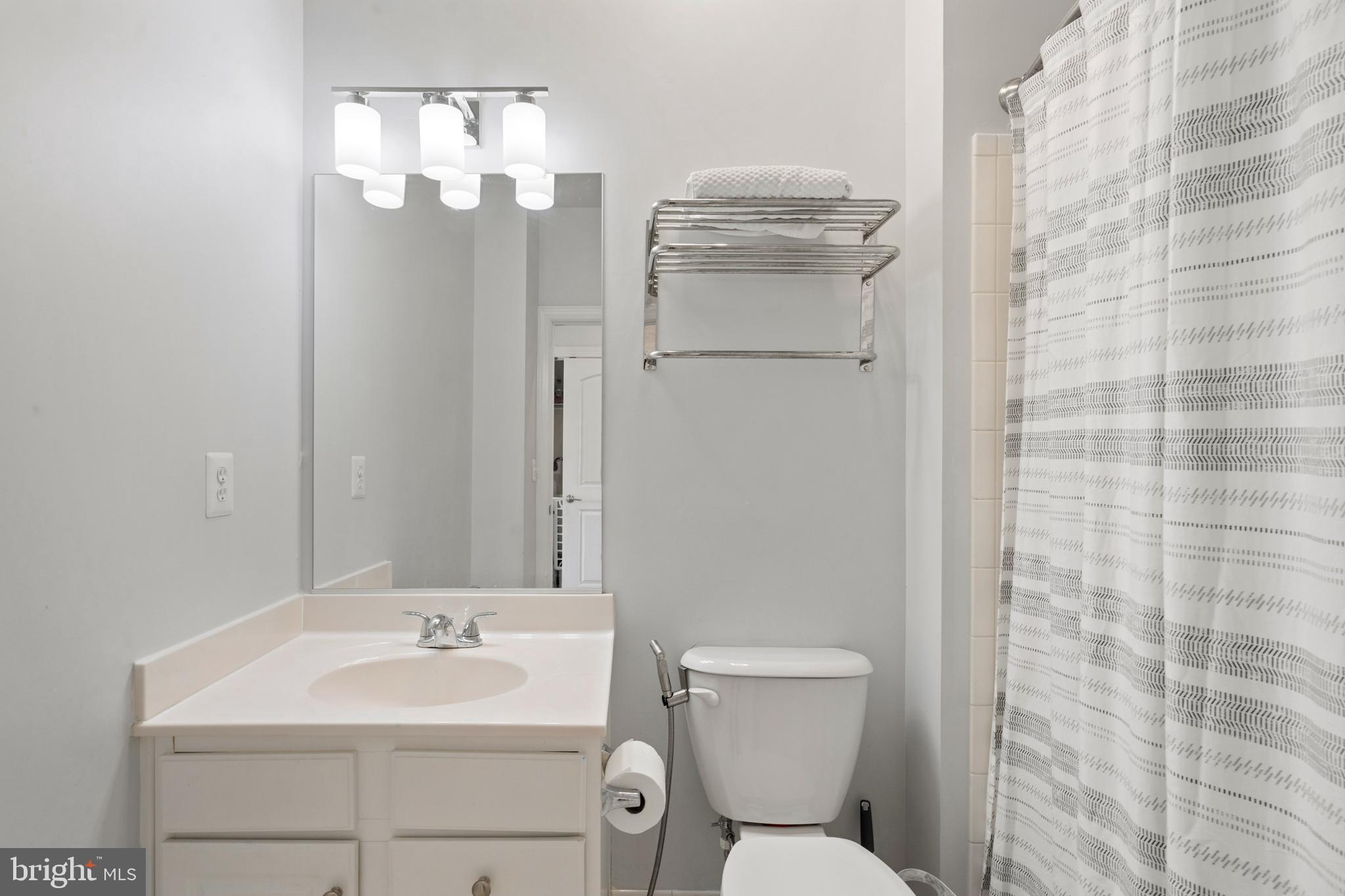 16016 Greymill Manor Dr