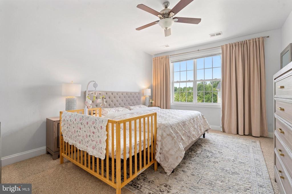16016 Greymill Manor Dr