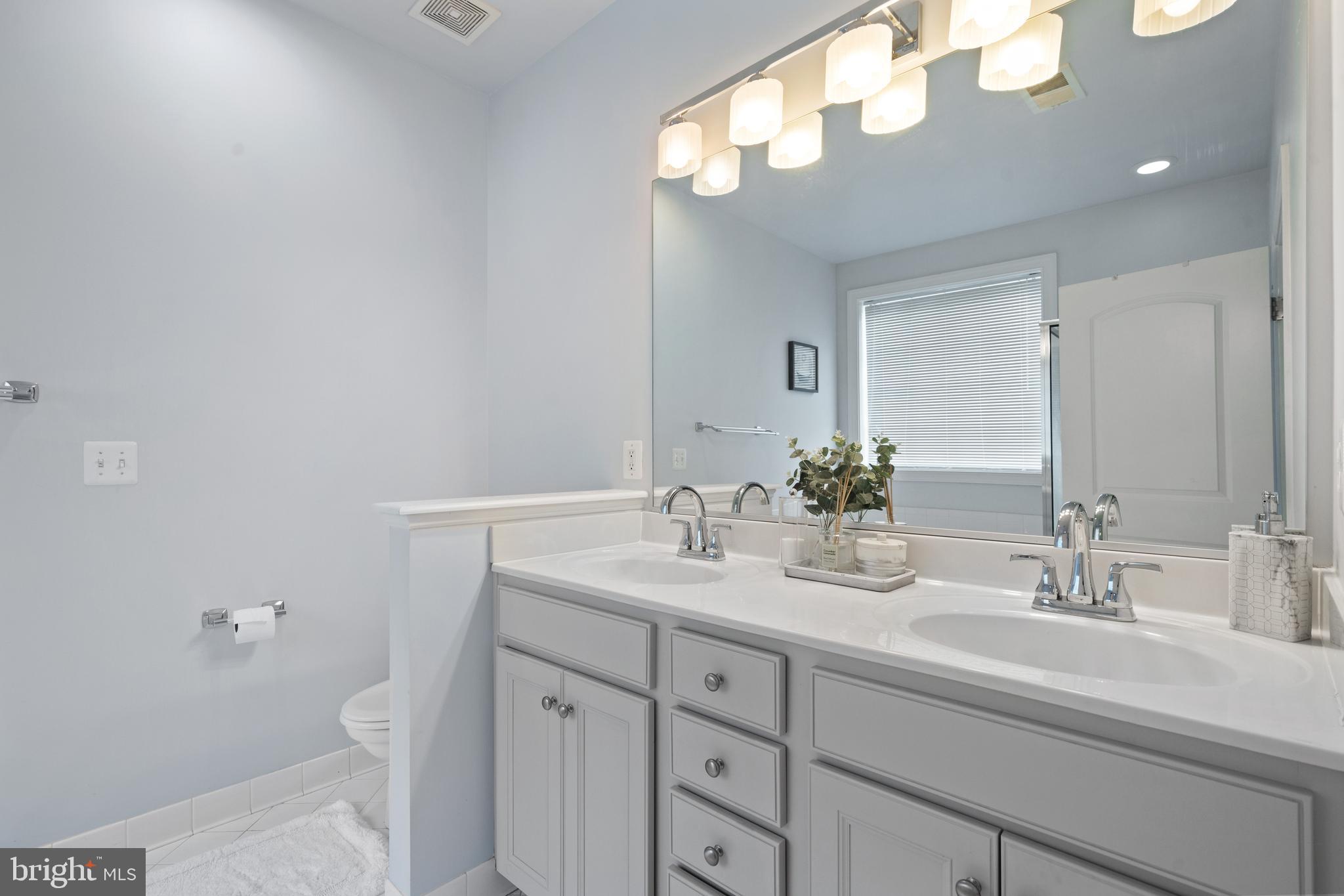 16016 Greymill Manor Dr