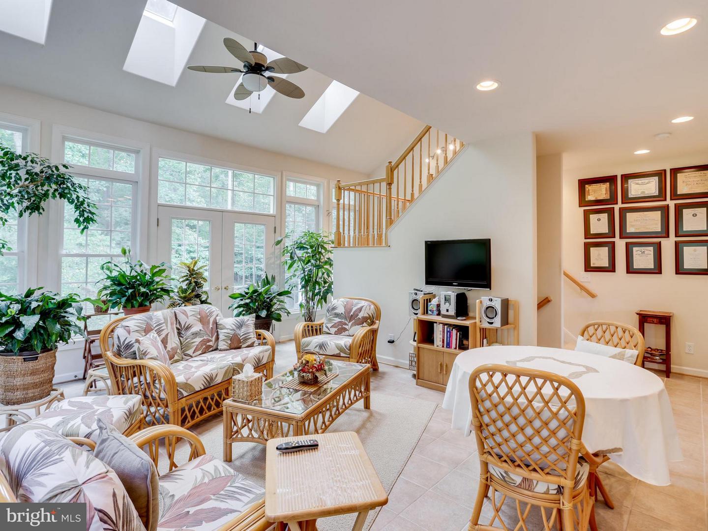 130 Cherry Hill Dr