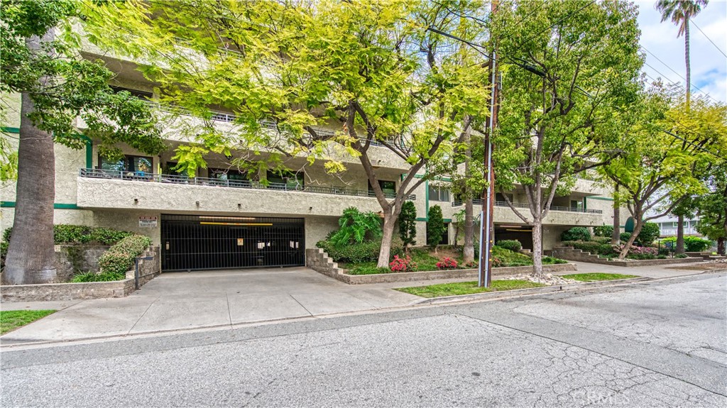 277 Pleasant Street 217