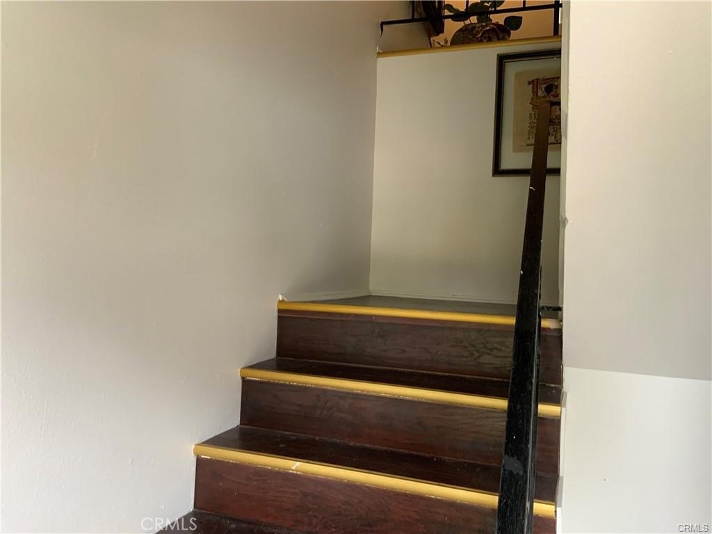 331 W Rosewood Avenue B