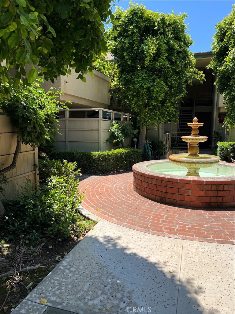 522 W Sierra Madre Boulevard A