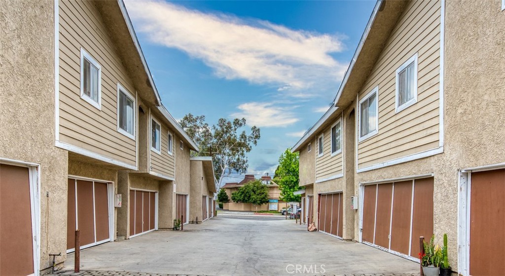 11314 La Mirada Boulevard