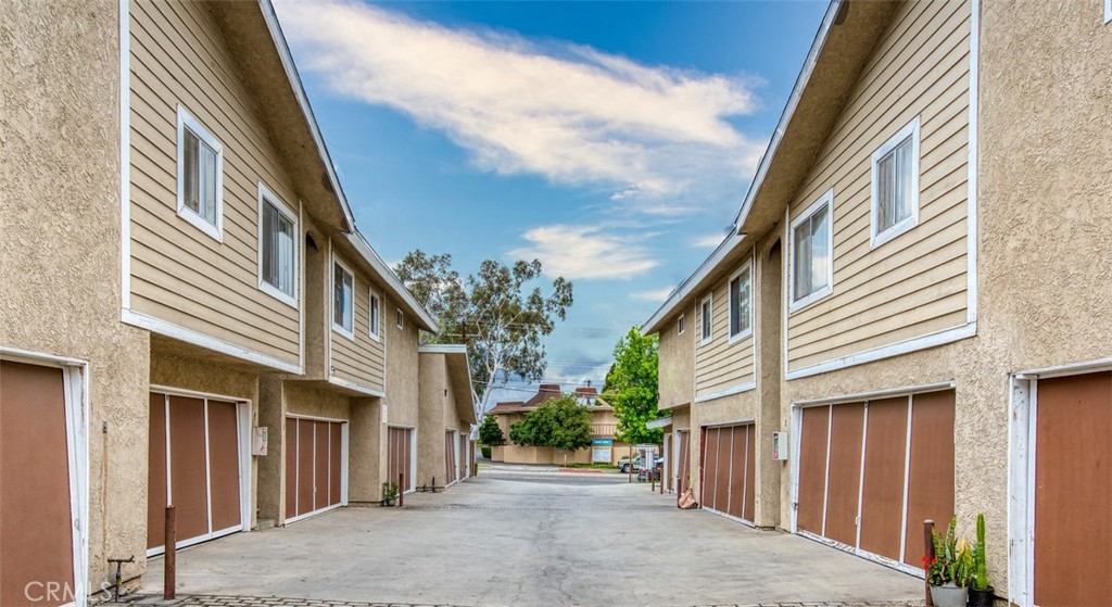 11314 La Mirada Boulevard