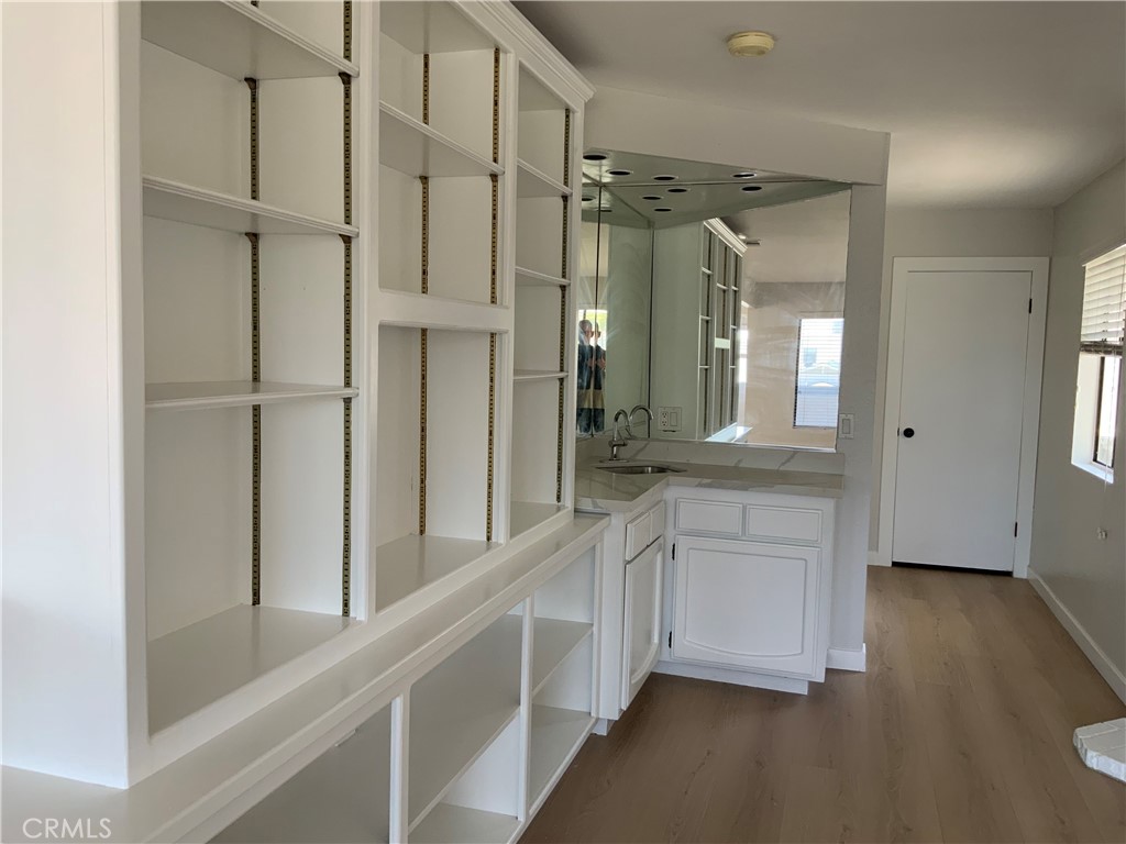 814 W Balboa Boulevard 2