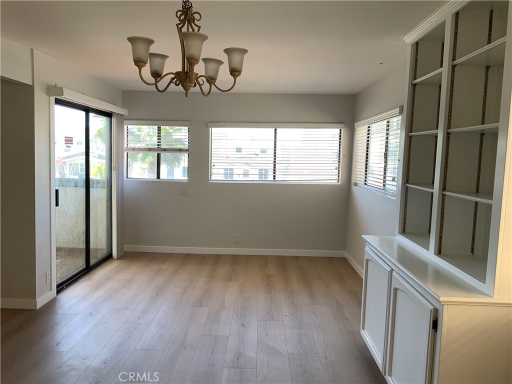 814 W Balboa Boulevard 2