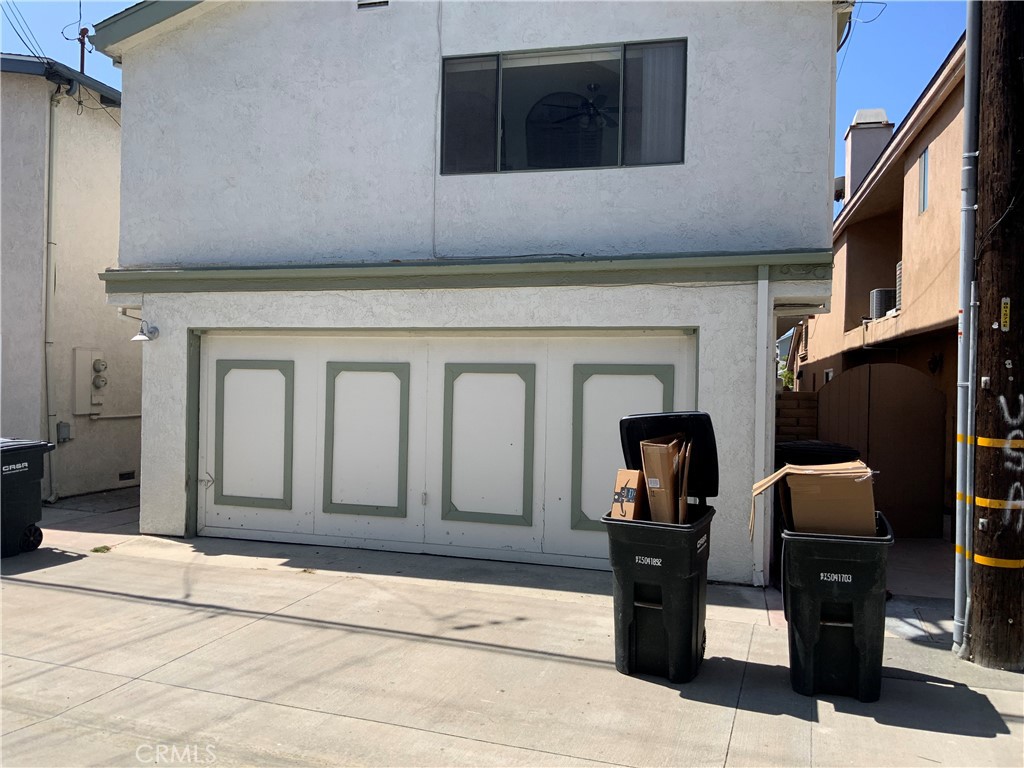 814 W Balboa Boulevard 2