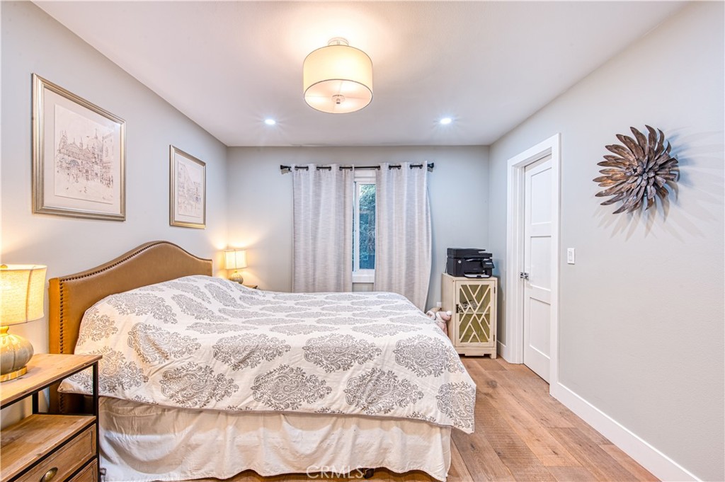 1800 Irvine